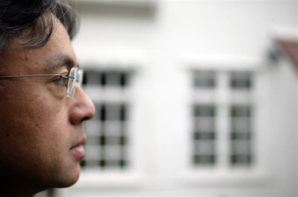 KAZUO ISHIGURO